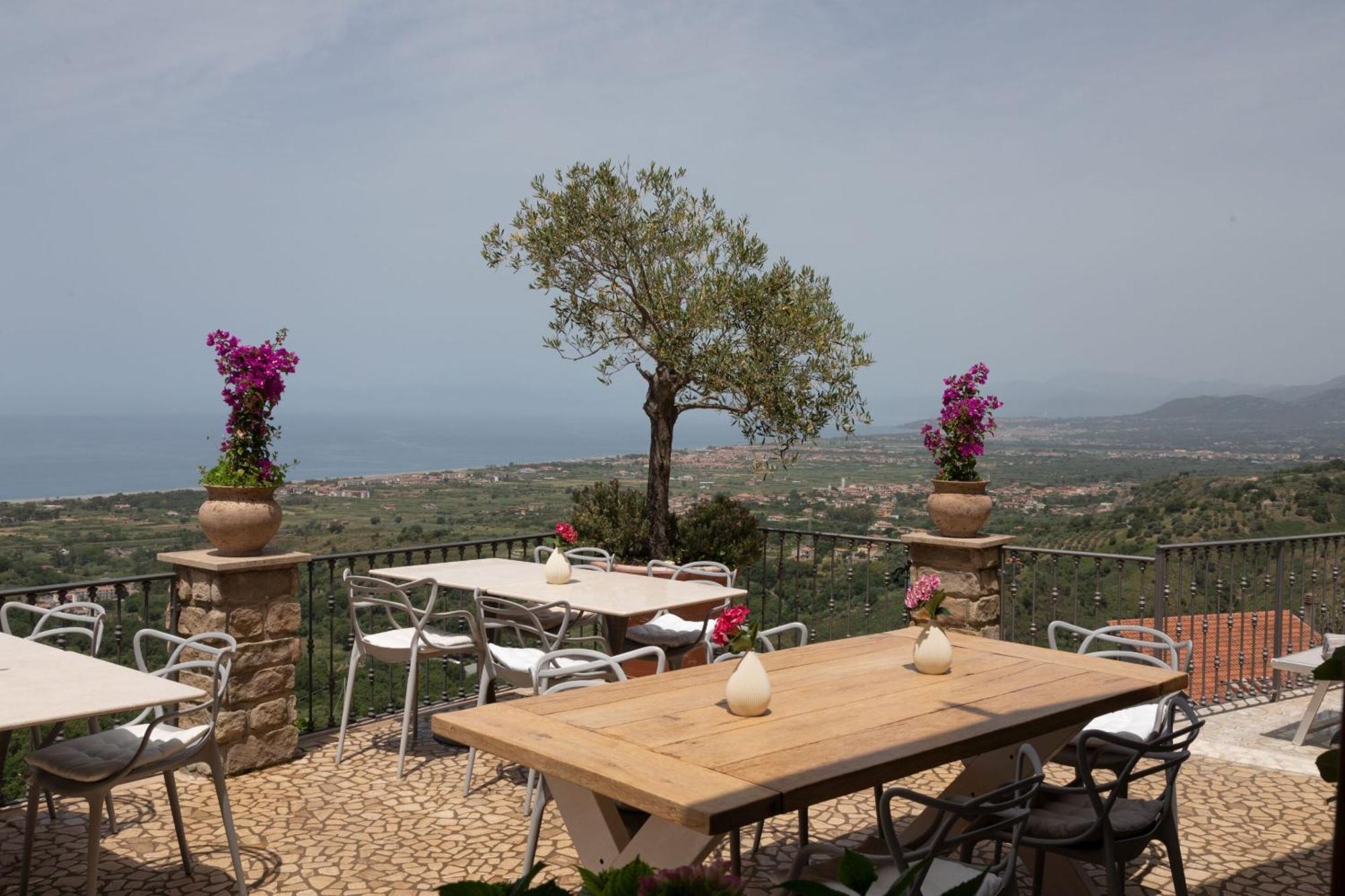 La Pastorella Boutique Hotel Maiera ภายนอก รูปภาพ