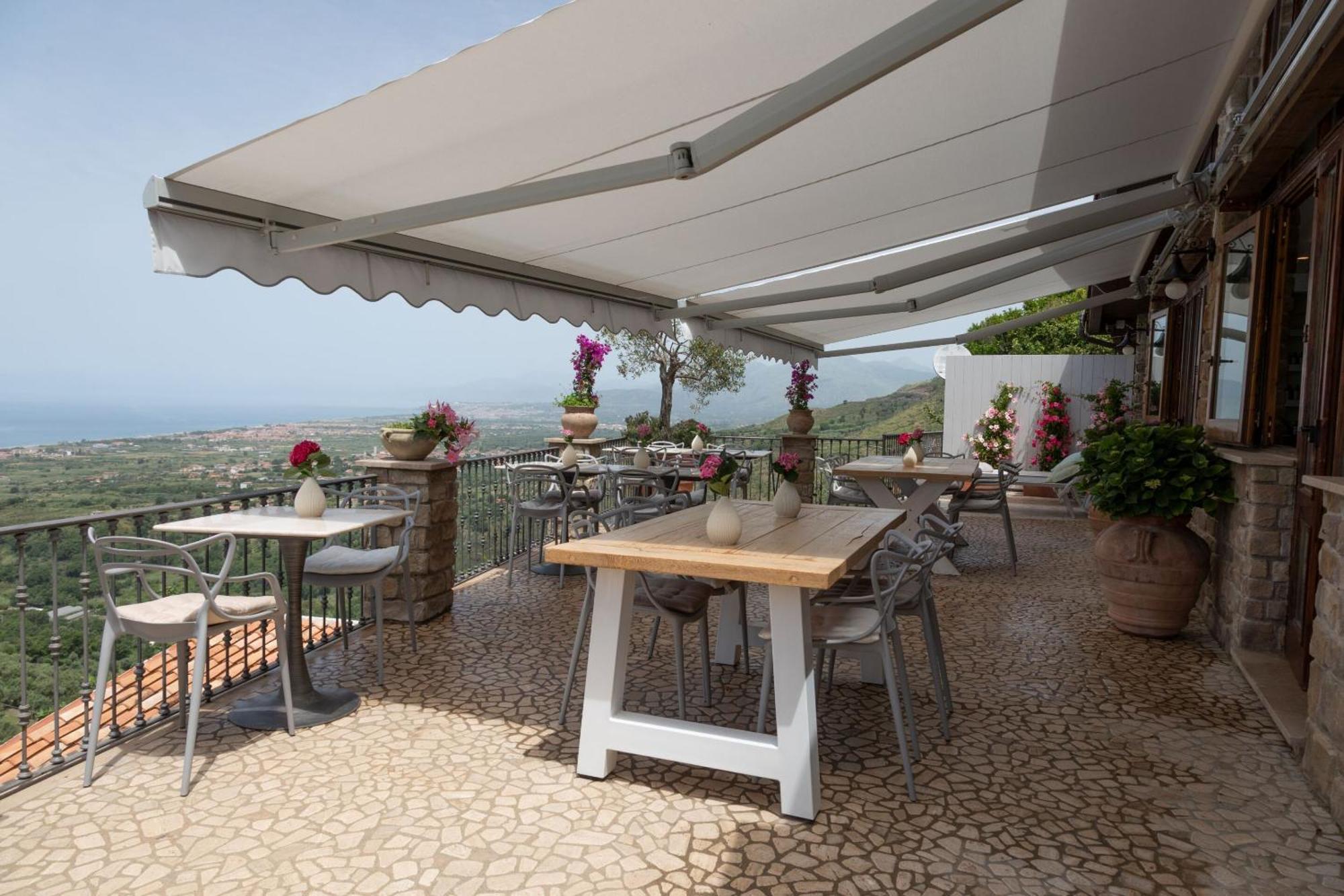 La Pastorella Boutique Hotel Maiera ภายนอก รูปภาพ